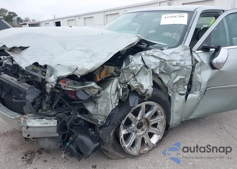 2006 Chrysler 300C z USA, uszkodzony, nr VIN 2C3KA63H96H299832